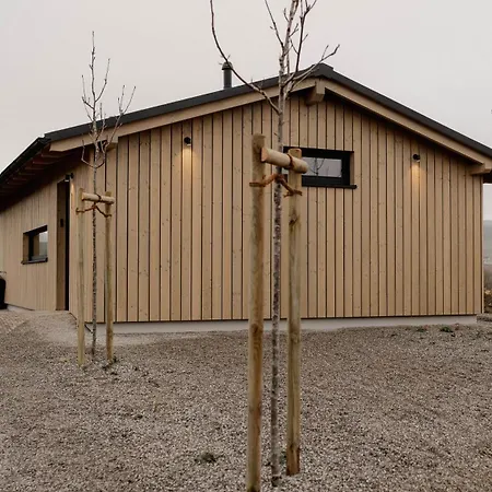 Dağ evi Huettenchalets Rhoen